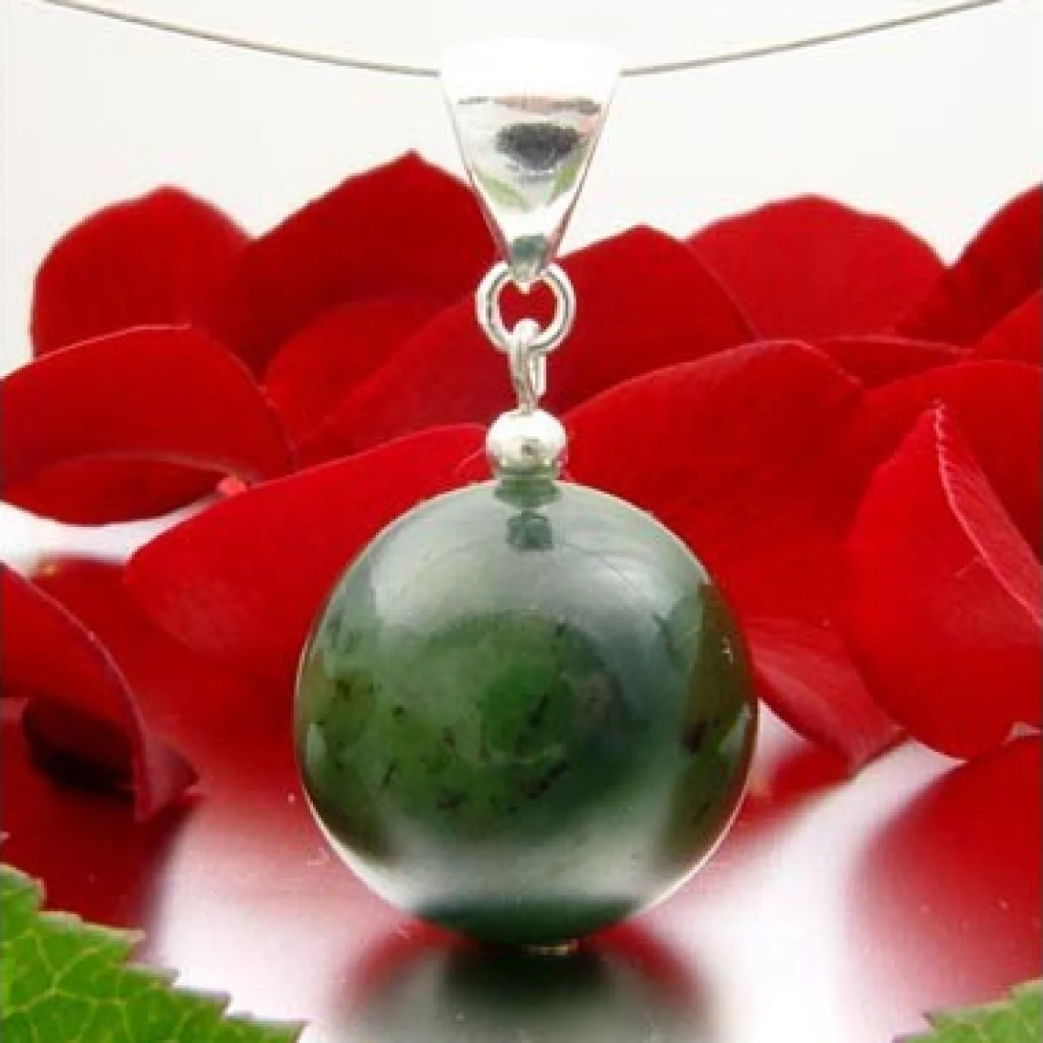 Anhänger kanadische Jade und 925 Silber, dunkelgrün, Jadeanhänger