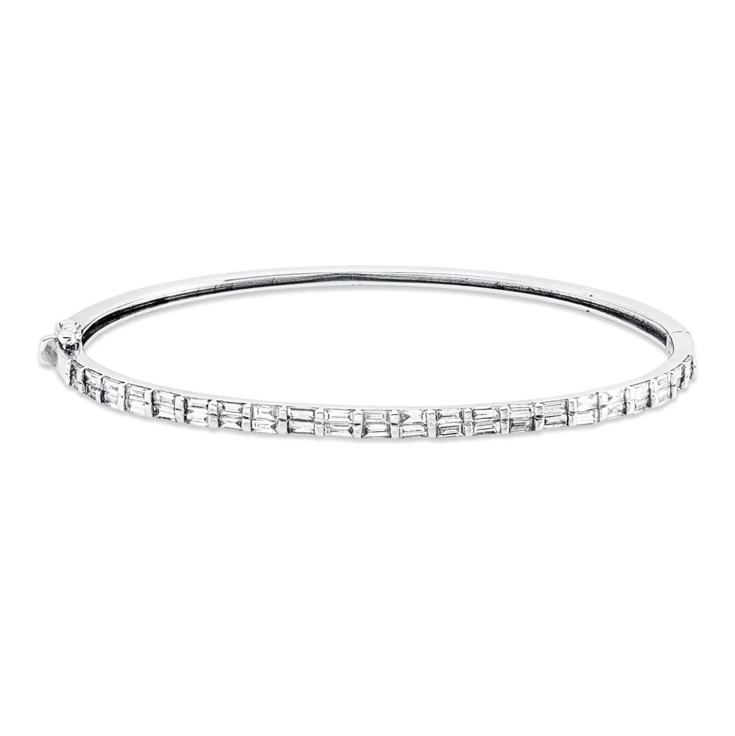 Armreif aus 750 Weißgold 44 Diamanten Baguette-Schliff 1,52ct TW-VSI 53,4x62,9mm