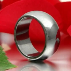 Breiter Ring aus Hämatit, Steinring glatt grau dunkelgrau rund