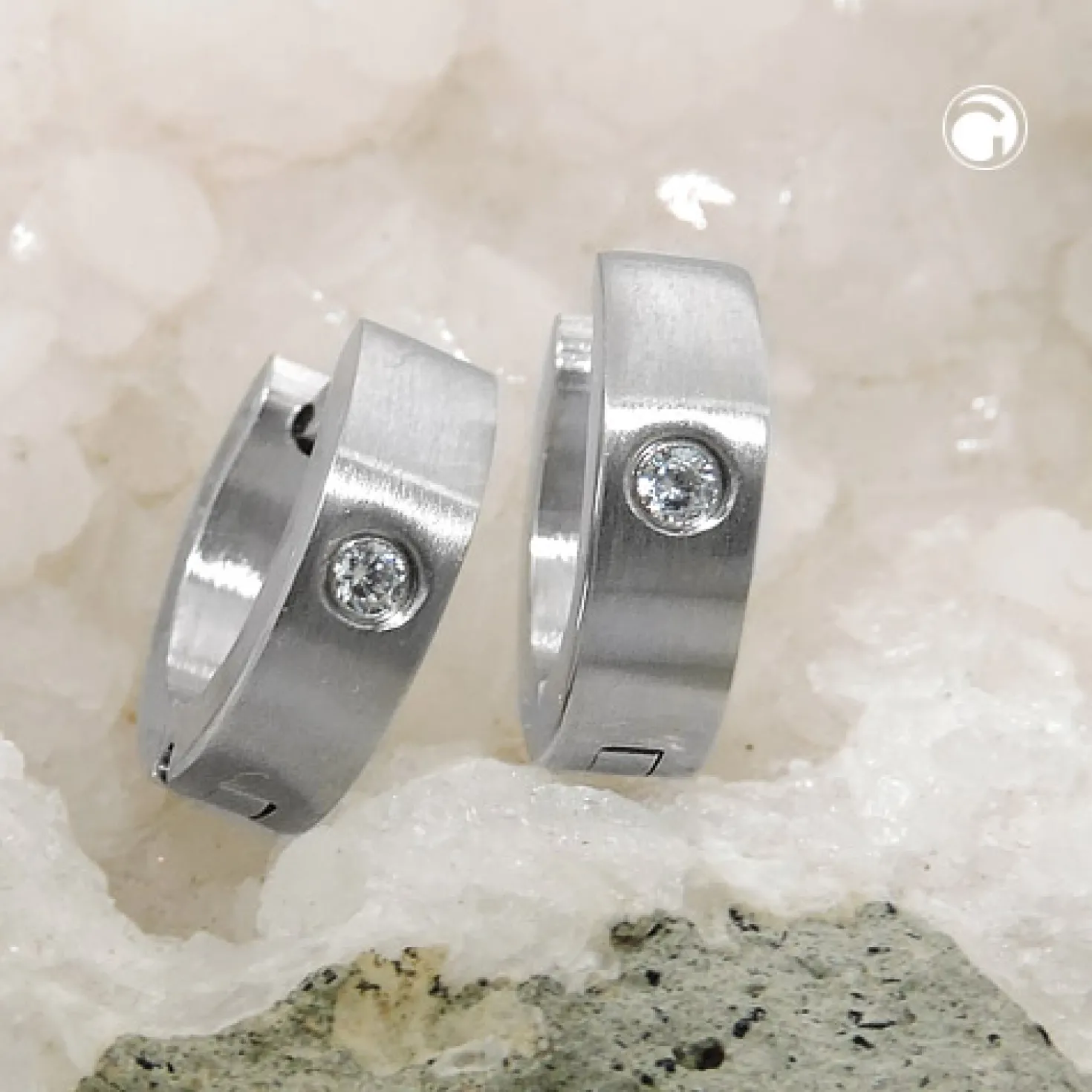 Creolen 13x4mm Klappcreolen mit weißem Glasstein, Edelstahl mattierte Ohrringe