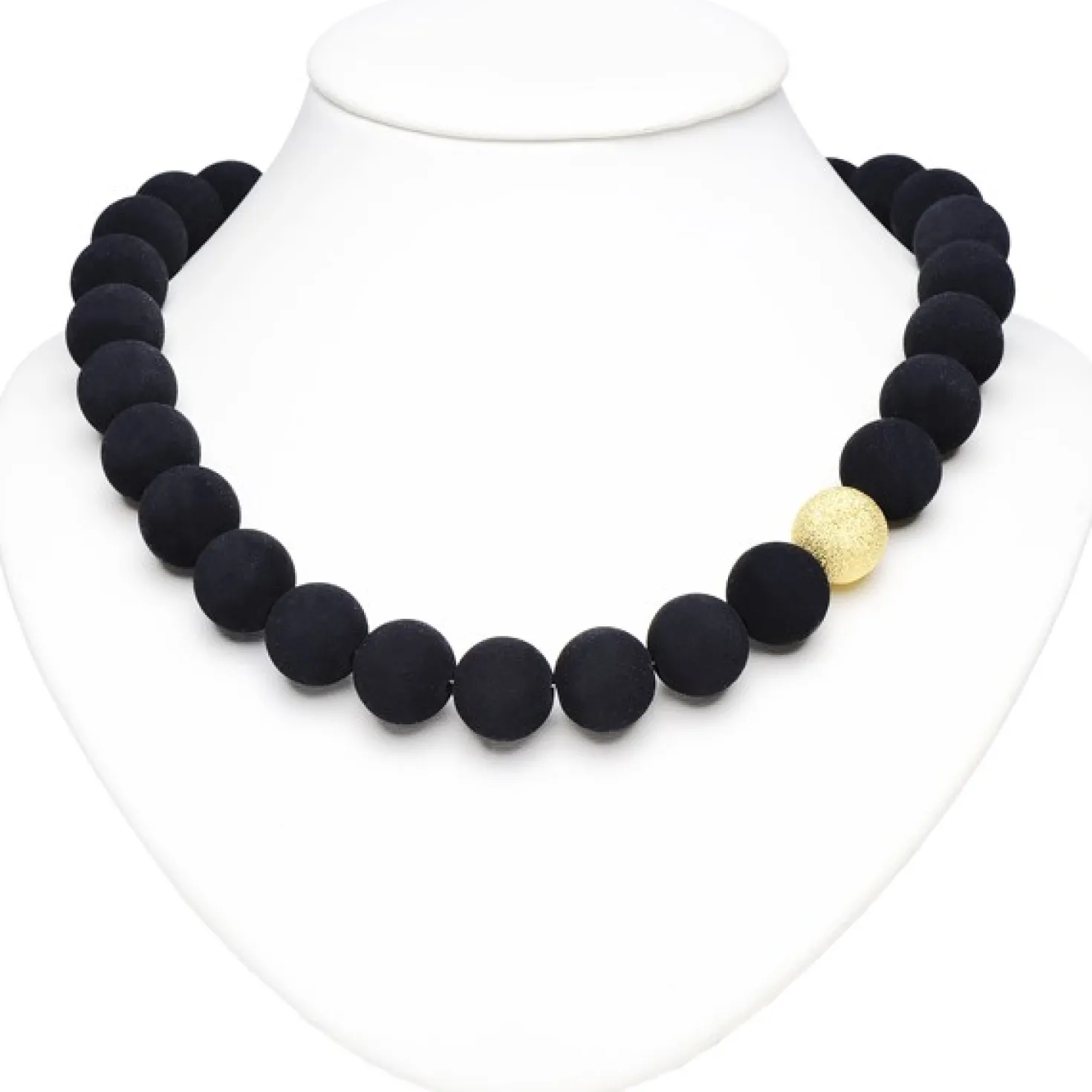 Kette aus italienischer Lava & 925 Silber vergoldet, asymmetrisch, Magnet
