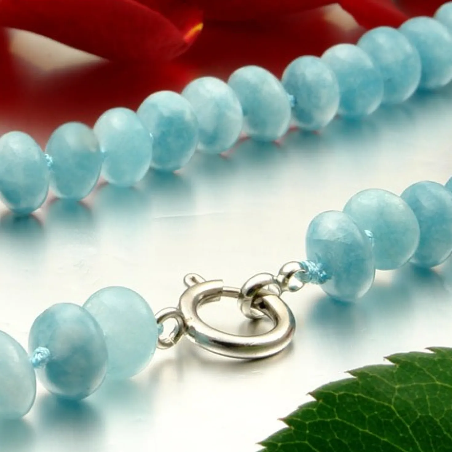 Kette Collier aus echtem Aquamarin, Linsen glatt, hellblau, 48cm