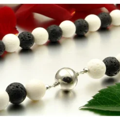 Kette Collier aus Lava & Koralle schwarz weiß, Halskette Damen