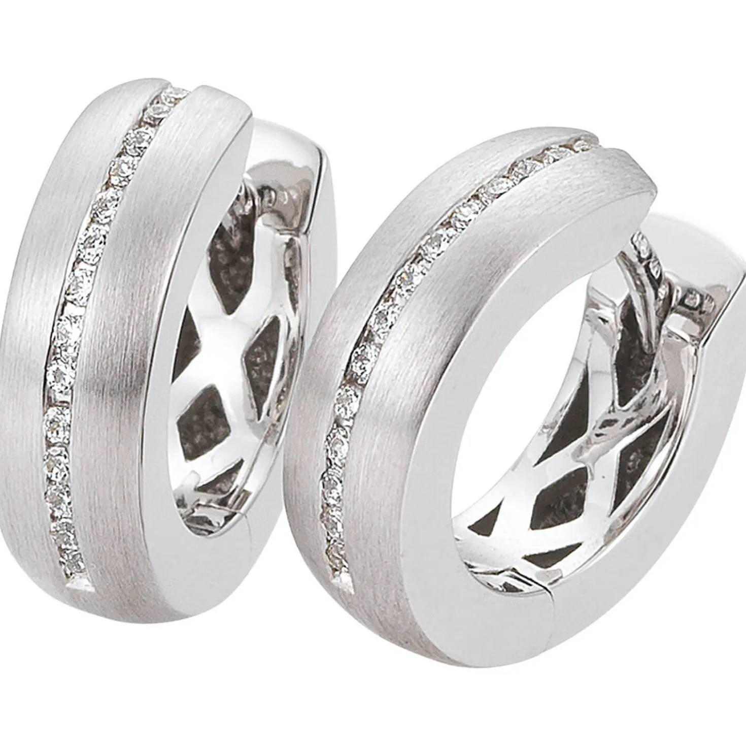Ohrringe Creolen aus 585 Weißgold mattiert 28 Diamanten 0,154 Ct. W-SI