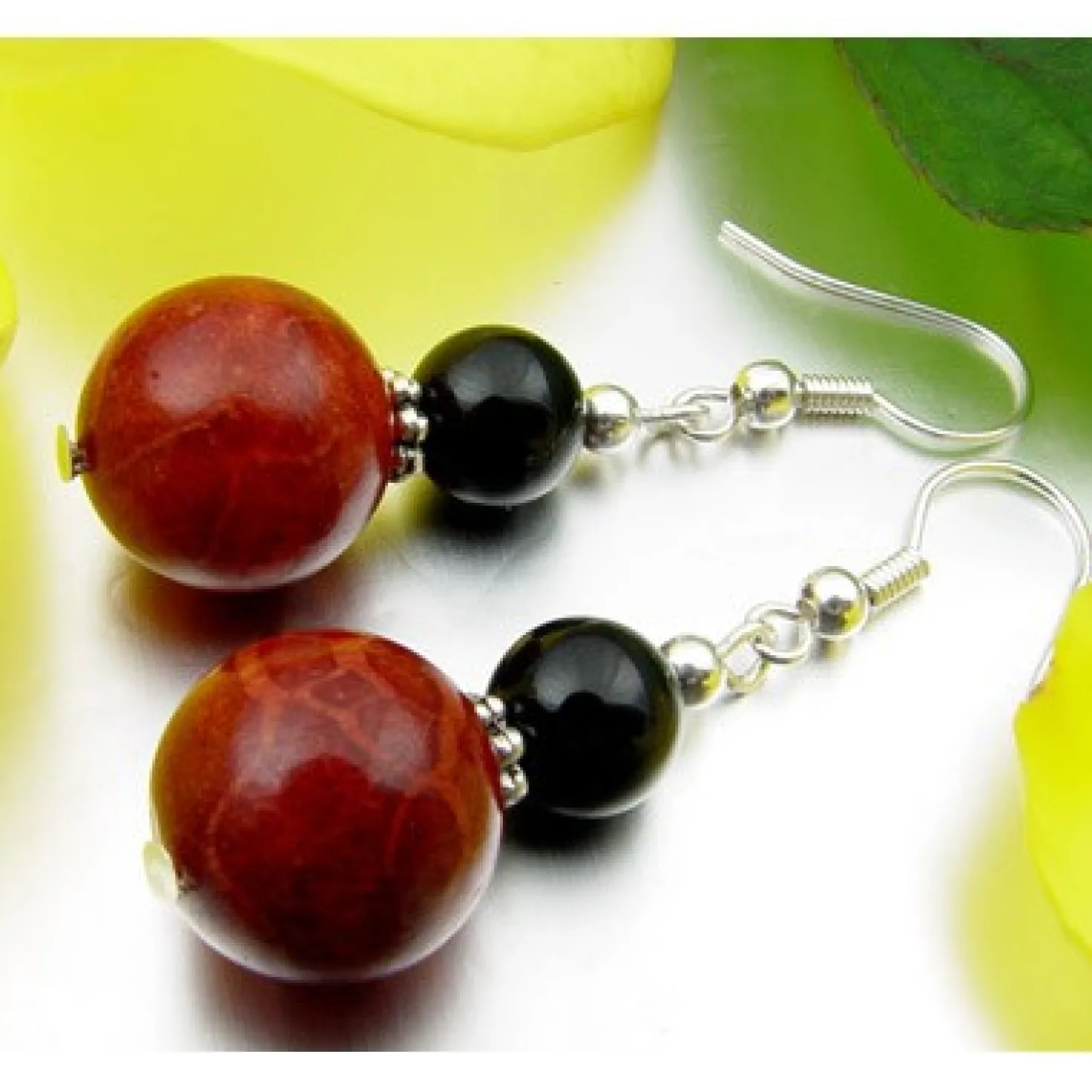 Ohrringe Ohrhänger aus Schaumkoralle & Onyx, rot schwarz, 925 Silber