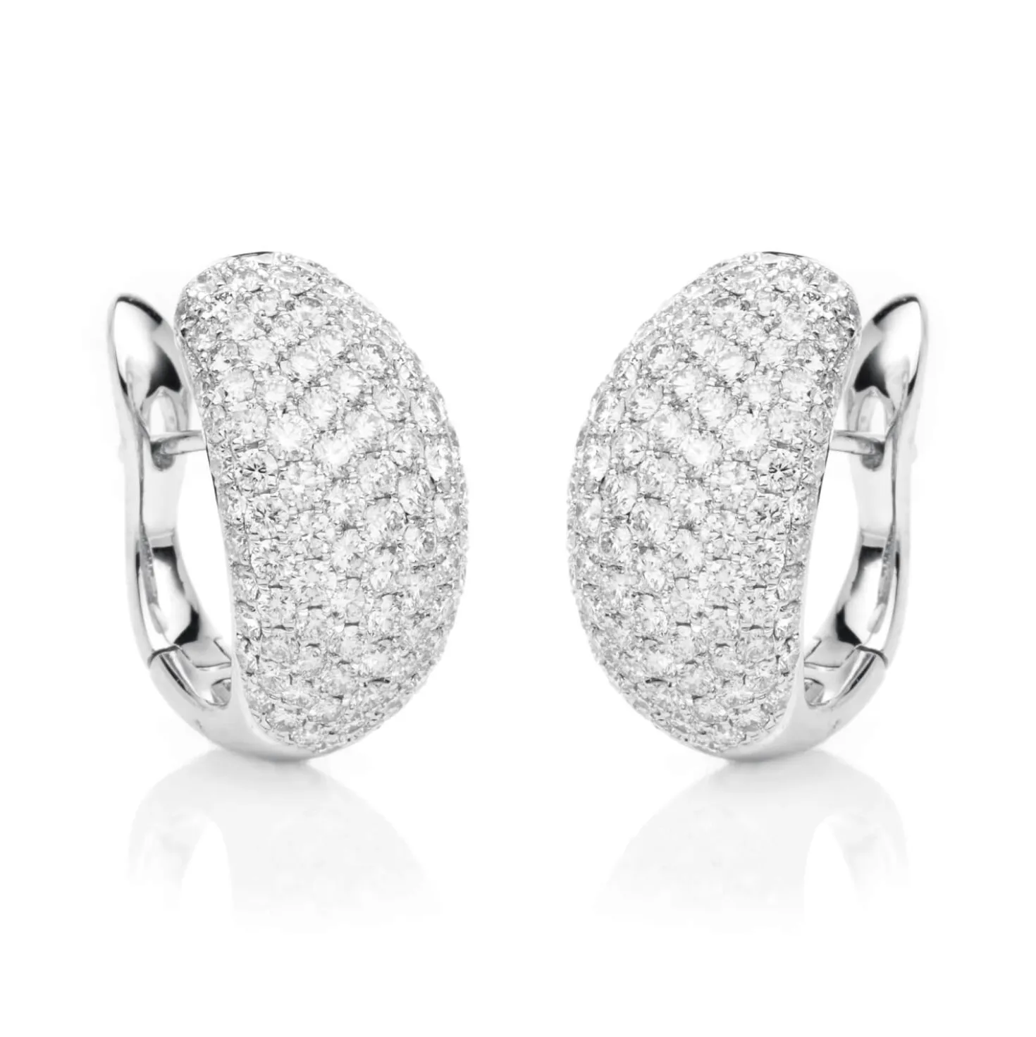 Pavé Creolen aus 750 Weißgold 212 Brillanten 2,65ct TW-VSI/SI 17,8x9,5mm