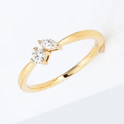 Ring aus 750 Gold Gelbgold 2 Diamanten 0,21ct TW-SI B:4,8mm