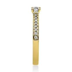 Ring aus 750 Gold Gelbgold mit 17 Diamanten Brillanten 0,29 Ct. 4er-Krappe