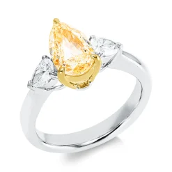 Ring aus 750 Gold gelb/weiß 3 Diamanten 2,35ct B:11,3mm