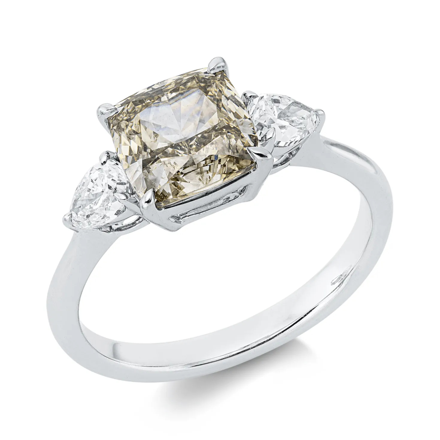 Ring aus 750 Gold Weißgold 3 Diamanten 2,8ct B:7,4mm 4er-Krappe
