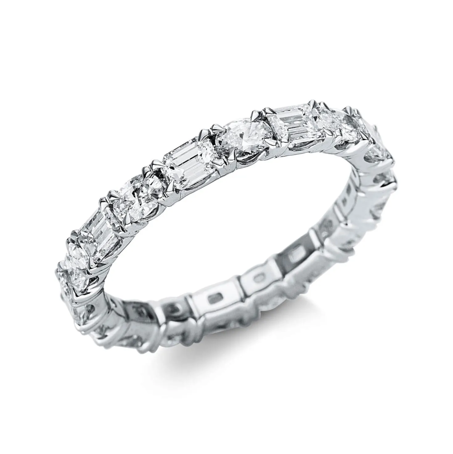 Ring aus 750 Gold Weißgold 18 Diamanten 1,96ct TW-VSI B:3,2mm