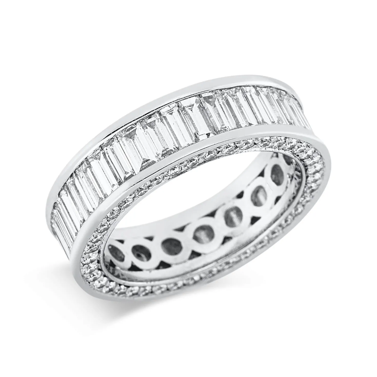 Ring aus 750 Gold Weißgold 120 Diamanten 4,12ct TW-VSI B:5,8mm