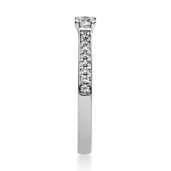 Ring aus 585 Gold Weißgold mit 17 Diamanten Brillanten 0,29 Ct. 4er-Krappe