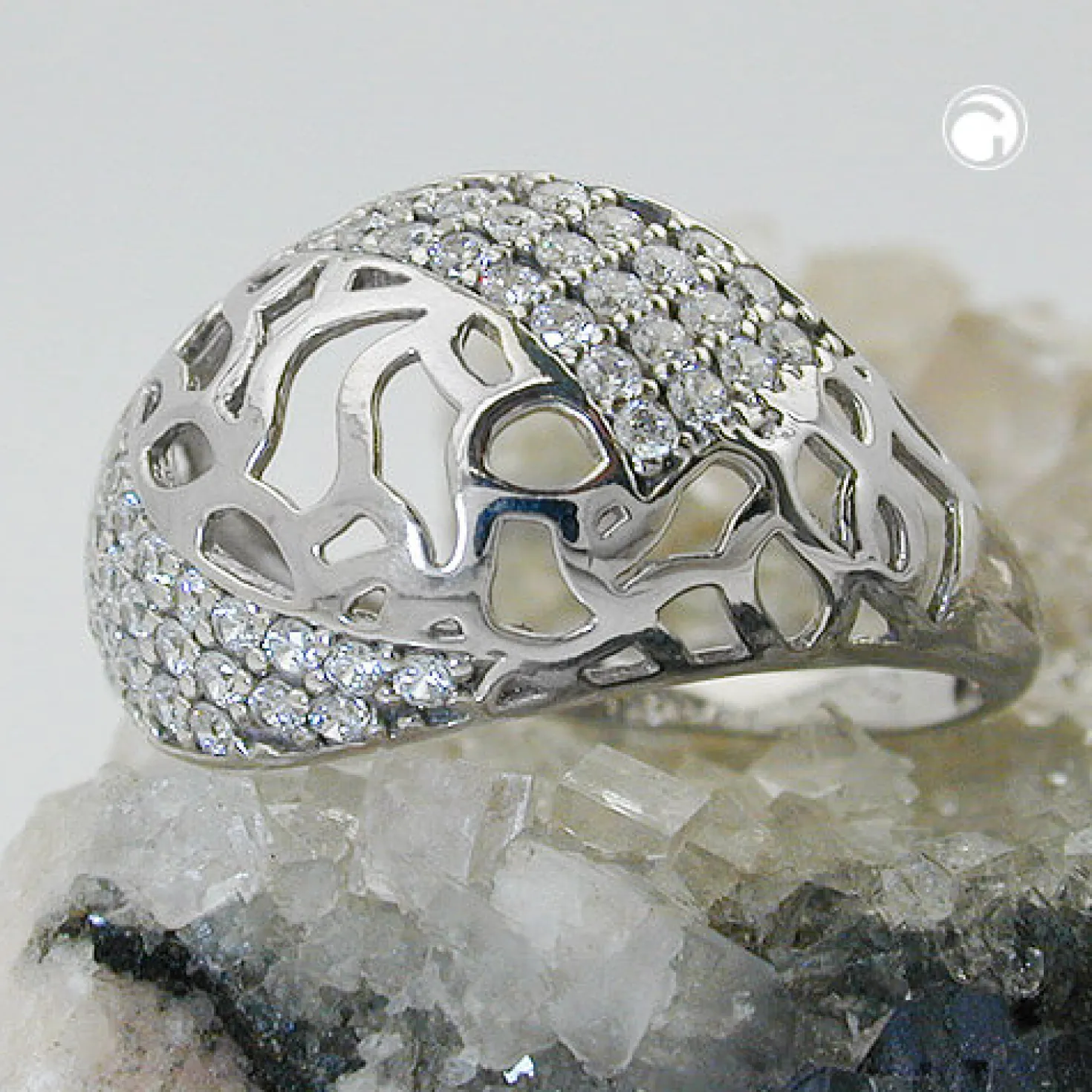 Ring Damenring mit vielen weißen Zirkonia gewölbt 925 Silber